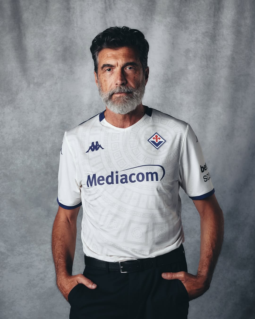 Fiorentina voetbalshirts 2025-2026 geïnspireerd door shirts jaren '90, basiliek en Arno