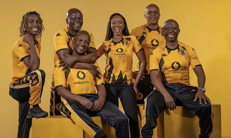 Kaizer Chiefs voetbalshirts 2023-2024
