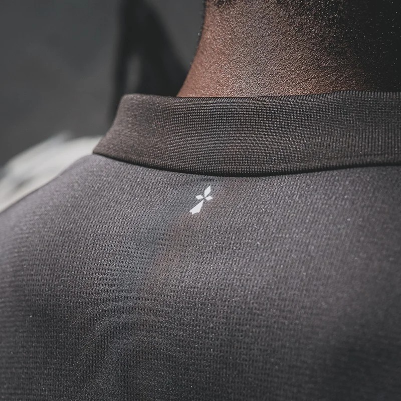 Stade Rennes voetbalshirts 2024-2025 geïnspireerd door rivier, architectuur en kunst