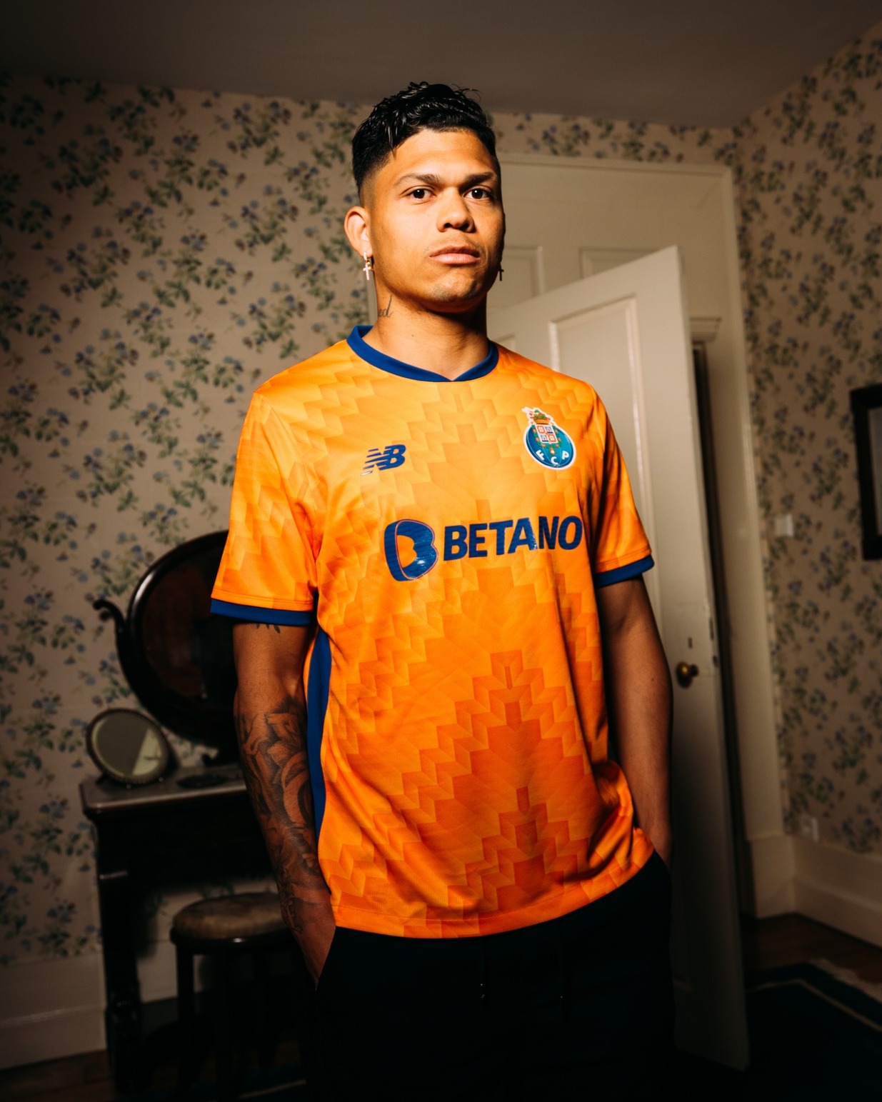 FC Porto voetbalshirts 2024-2025 in teken van vuur en vlam!