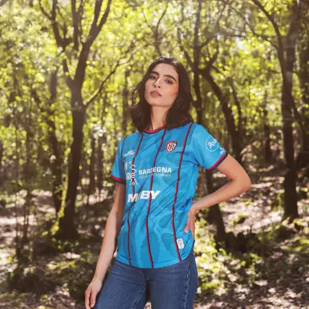Cagliari Calcio voetbalshirts 2025-2026 geïnspireerd door Sardinië