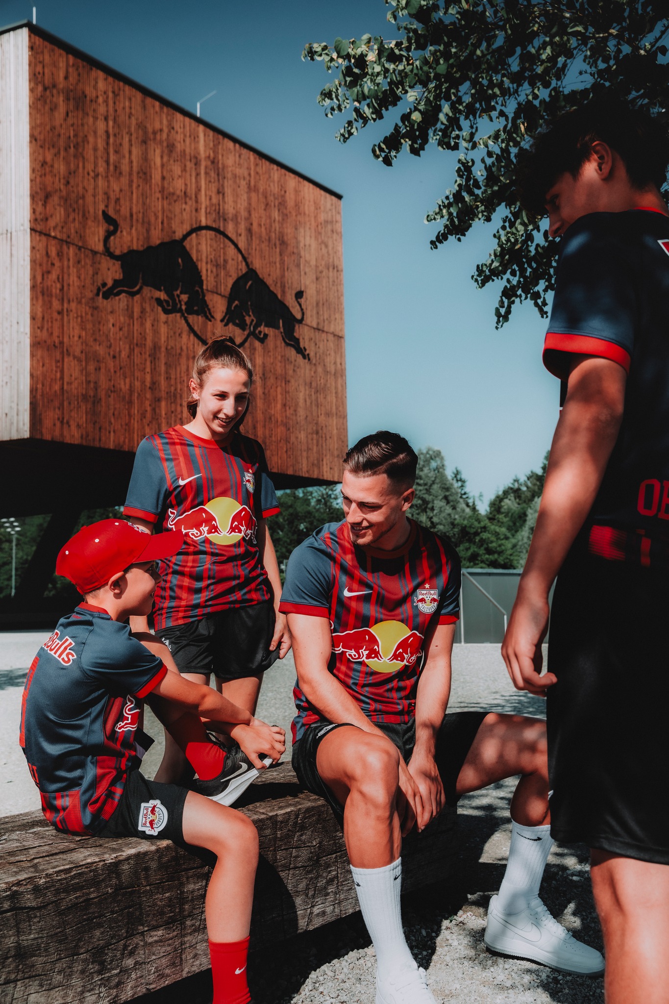 Red Bull Salzburg voetbalshirts 2023-2024