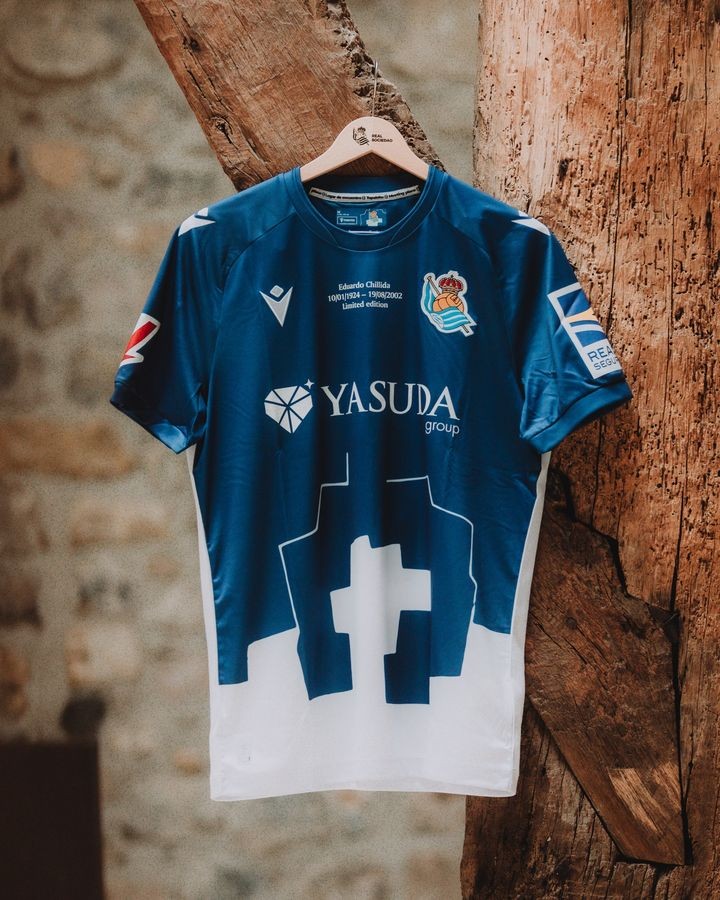 Real Sociedad voetbalshirts 2024-2025 tribuut aan retro shirts en stadion